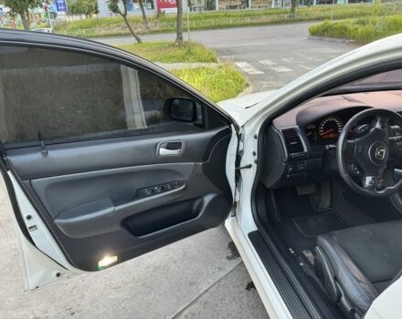 Білий Хонда Аккорд, об'ємом двигуна 2.4 л та пробігом 274 тис. км за 7650 $, фото 17 на Automoto.ua