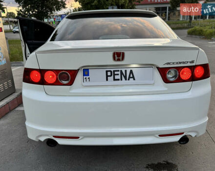Белый Хонда Аккорд, объемом двигателя 2.35 л и пробегом 274 тыс. км за 7300 $, фото 5 на Automoto.ua