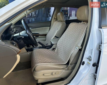 Білий Хонда Аккорд, об'ємом двигуна 2.35 л та пробігом 267 тис. км за 8500 $, фото 8 на Automoto.ua