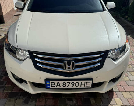 Белый Хонда Аккорд, объемом двигателя 2 л и пробегом 226 тыс. км за 9600 $, фото 1 на Automoto.ua