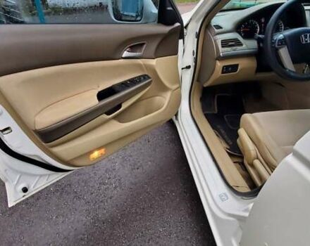 Білий Хонда Аккорд, об'ємом двигуна 2.35 л та пробігом 219 тис. км за 8500 $, фото 15 на Automoto.ua