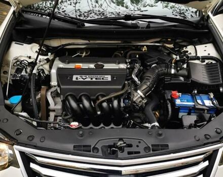 Белый Хонда Аккорд, объемом двигателя 2.35 л и пробегом 118 тыс. км за 12500 $, фото 33 на Automoto.ua