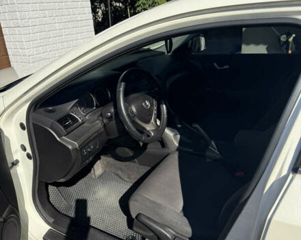 Белый Хонда Аккорд, объемом двигателя 2 л и пробегом 226 тыс. км за 9600 $, фото 7 на Automoto.ua