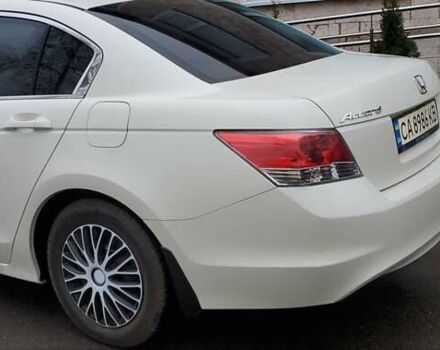 Білий Хонда Аккорд, об'ємом двигуна 2.35 л та пробігом 219 тис. км за 8500 $, фото 4 на Automoto.ua