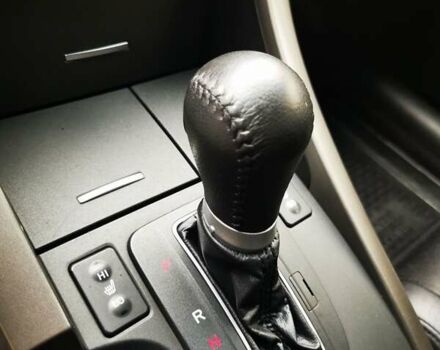 Белый Хонда Аккорд, объемом двигателя 2.35 л и пробегом 118 тыс. км за 12500 $, фото 14 на Automoto.ua