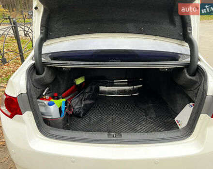 Белый Хонда Аккорд, объемом двигателя 2.35 л и пробегом 226 тыс. км за 9000 $, фото 18 на Automoto.ua