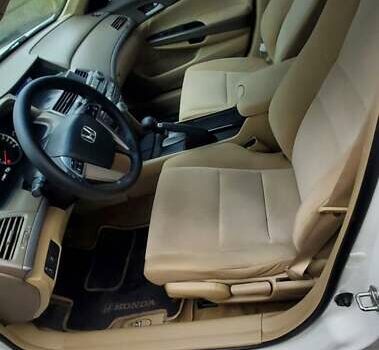 Білий Хонда Аккорд, об'ємом двигуна 2.35 л та пробігом 219 тис. км за 8500 $, фото 11 на Automoto.ua