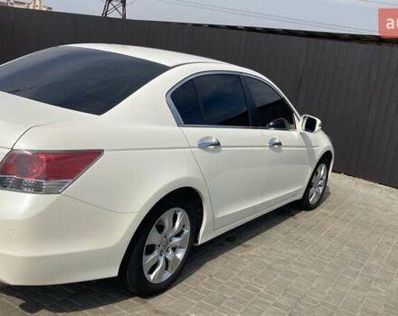 Белый Хонда Аккорд, объемом двигателя 2.35 л и пробегом 124 тыс. км за 9400 $, фото 5 на Automoto.ua