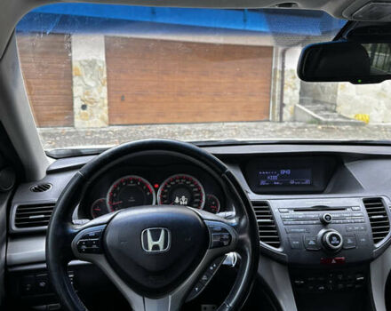 Білий Хонда Аккорд, об'ємом двигуна 2.4 л та пробігом 190 тис. км за 8800 $, фото 5 на Automoto.ua