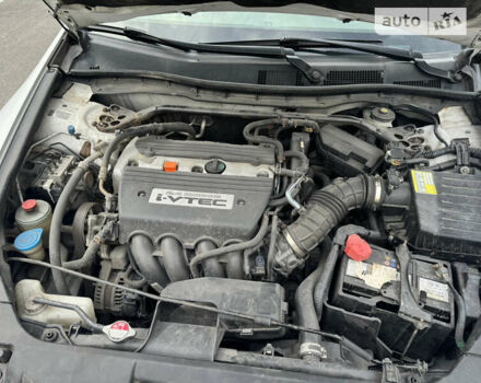 Білий Хонда Аккорд, об'ємом двигуна 2.4 л та пробігом 175 тис. км за 8800 $, фото 11 на Automoto.ua