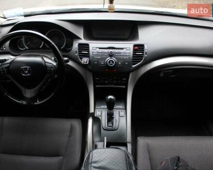 Белый Хонда Аккорд, объемом двигателя 2 л и пробегом 189 тыс. км за 9800 $, фото 24 на Automoto.ua