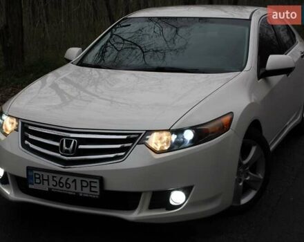 Белый Хонда Аккорд, объемом двигателя 2 л и пробегом 189 тыс. км за 9800 $, фото 1 на Automoto.ua