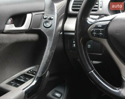 Белый Хонда Аккорд, объемом двигателя 2 л и пробегом 189 тыс. км за 9800 $, фото 28 на Automoto.ua