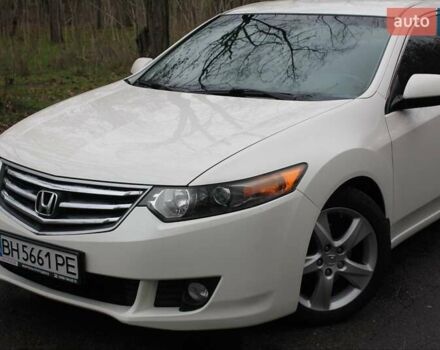 Белый Хонда Аккорд, объемом двигателя 2 л и пробегом 189 тыс. км за 9800 $, фото 4 на Automoto.ua