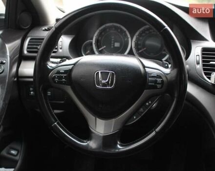 Белый Хонда Аккорд, объемом двигателя 2 л и пробегом 189 тыс. км за 9800 $, фото 27 на Automoto.ua