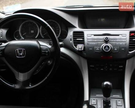 Белый Хонда Аккорд, объемом двигателя 2 л и пробегом 189 тыс. км за 9800 $, фото 25 на Automoto.ua