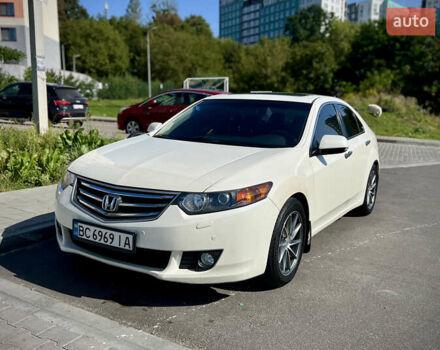 Белый Хонда Аккорд, объемом двигателя 2.4 л и пробегом 267 тыс. км за 9500 $, фото 7 на Automoto.ua