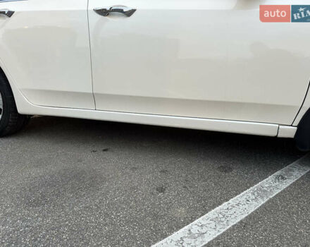 Белый Хонда Аккорд, объемом двигателя 2.35 л и пробегом 285 тыс. км за 8900 $, фото 5 на Automoto.ua