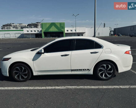 Белый Хонда Аккорд, объемом двигателя 2.2 л и пробегом 291 тыс. км за 8800 $, фото 6 на Automoto.ua