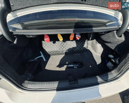 Белый Хонда Аккорд, объемом двигателя 2.2 л и пробегом 291 тыс. км за 8800 $, фото 9 на Automoto.ua