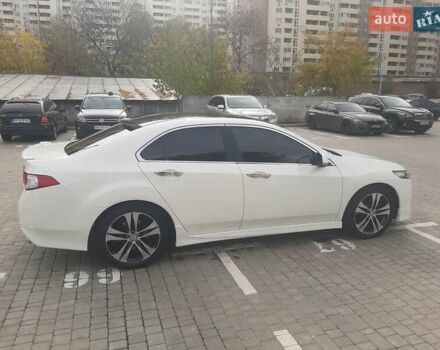 Білий Хонда Аккорд, об'ємом двигуна 2.4 л та пробігом 188 тис. км за 8000 $, фото 10 на Automoto.ua