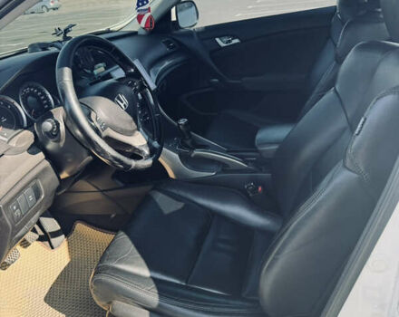 Белый Хонда Аккорд, объемом двигателя 2.2 л и пробегом 291 тыс. км за 8800 $, фото 10 на Automoto.ua