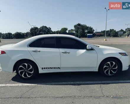 Белый Хонда Аккорд, объемом двигателя 2.2 л и пробегом 291 тыс. км за 8800 $, фото 7 на Automoto.ua