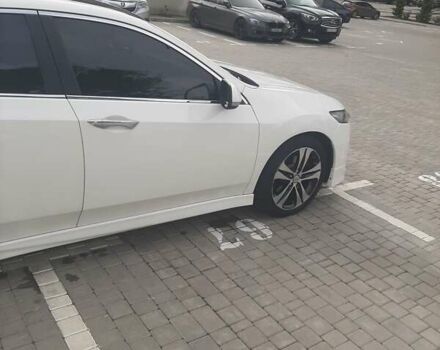 Білий Хонда Аккорд, об'ємом двигуна 2.4 л та пробігом 188 тис. км за 8000 $, фото 1 на Automoto.ua