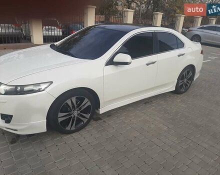 Білий Хонда Аккорд, об'ємом двигуна 2.4 л та пробігом 188 тис. км за 8000 $, фото 8 на Automoto.ua