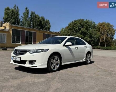 Белый Хонда Аккорд, объемом двигателя 2.35 л и пробегом 140 тыс. км за 9999 $, фото 1 на Automoto.ua
