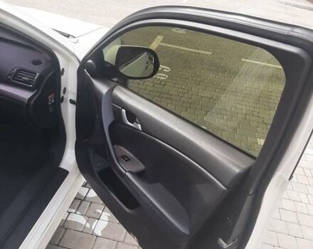 Білий Хонда Аккорд, об'ємом двигуна 2.4 л та пробігом 188 тис. км за 8000 $, фото 18 на Automoto.ua