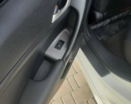 Білий Хонда Аккорд, об'ємом двигуна 2.4 л та пробігом 188 тис. км за 8000 $, фото 13 на Automoto.ua