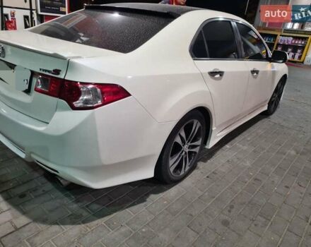 Білий Хонда Аккорд, об'ємом двигуна 2.4 л та пробігом 188 тис. км за 8000 $, фото 27 на Automoto.ua