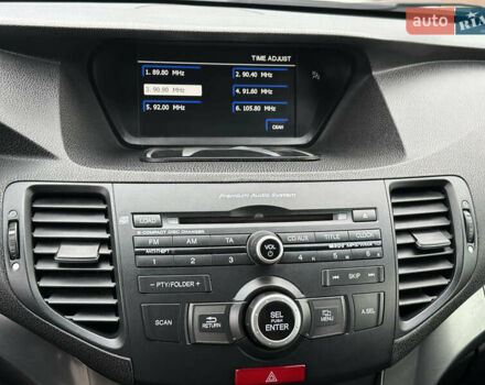 Белый Хонда Аккорд, объемом двигателя 2.4 л и пробегом 227 тыс. км за 9999 $, фото 34 на Automoto.ua