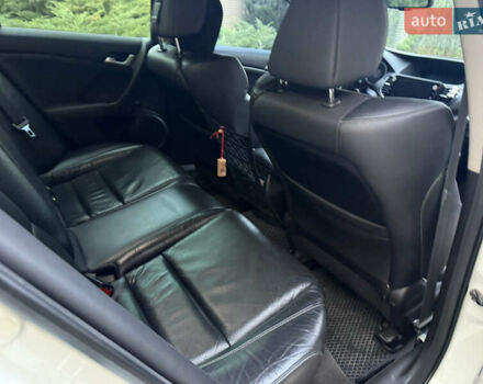 Белый Хонда Аккорд, объемом двигателя 2 л и пробегом 123 тыс. км за 11999 $, фото 14 на Automoto.ua