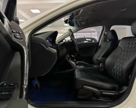 Белый Хонда Аккорд, объемом двигателя 2 л и пробегом 189 тыс. км за 9900 $, фото 11 на Automoto.ua