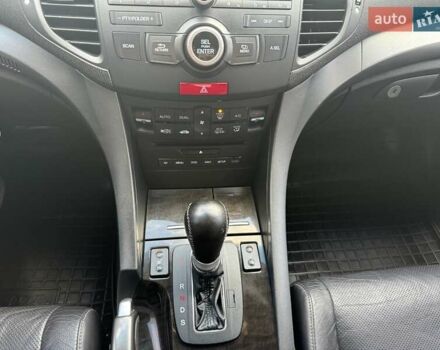 Белый Хонда Аккорд, объемом двигателя 2.35 л и пробегом 195 тыс. км за 10800 $, фото 45 на Automoto.ua