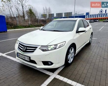 Белый Хонда Аккорд, объемом двигателя 2.35 л и пробегом 227 тыс. км за 10950 $, фото 16 на Automoto.ua