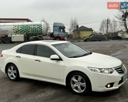 Белый Хонда Аккорд, объемом двигателя 2.4 л и пробегом 227 тыс. км за 9999 $, фото 5 на Automoto.ua