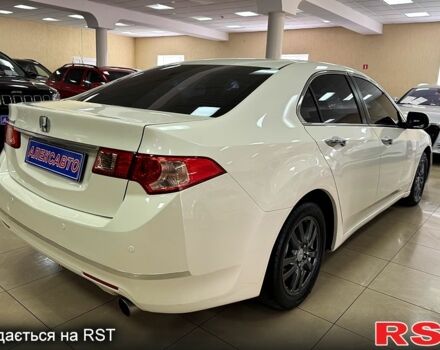 Белый Хонда Аккорд, объемом двигателя 2 л и пробегом 189 тыс. км за 9900 $, фото 4 на Automoto.ua