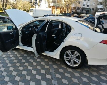 Белый Хонда Аккорд, объемом двигателя 2.4 л и пробегом 210 тыс. км за 9500 $, фото 1 на Automoto.ua