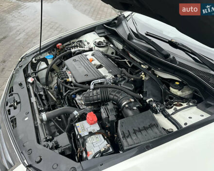 Белый Хонда Аккорд, объемом двигателя 2.4 л и пробегом 227 тыс. км за 9999 $, фото 57 на Automoto.ua