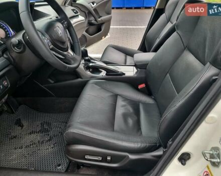 Белый Хонда Аккорд, объемом двигателя 2.35 л и пробегом 227 тыс. км за 10950 $, фото 27 на Automoto.ua