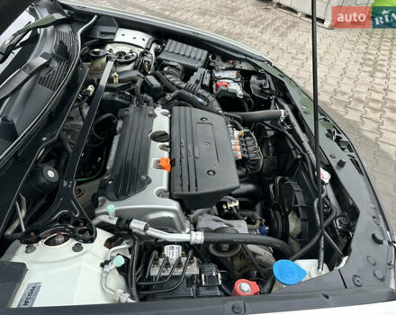 Белый Хонда Аккорд, объемом двигателя 2.4 л и пробегом 227 тыс. км за 9999 $, фото 58 на Automoto.ua