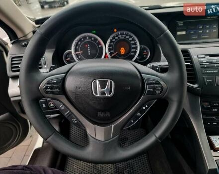 Белый Хонда Аккорд, объемом двигателя 2.35 л и пробегом 227 тыс. км за 10950 $, фото 32 на Automoto.ua