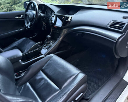 Белый Хонда Аккорд, объемом двигателя 2 л и пробегом 123 тыс. км за 11999 $, фото 11 на Automoto.ua