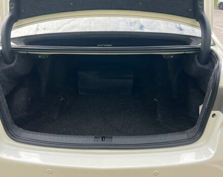 Белый Хонда Аккорд, объемом двигателя 2.4 л и пробегом 160 тыс. км за 11500 $, фото 12 на Automoto.ua