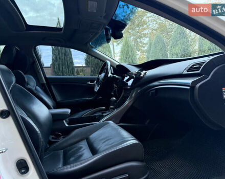 Белый Хонда Аккорд, объемом двигателя 2 л и пробегом 123 тыс. км за 11999 $, фото 22 на Automoto.ua