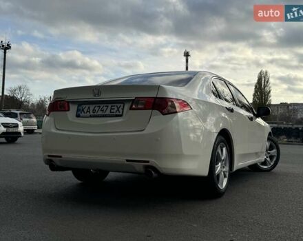 Белый Хонда Аккорд, объемом двигателя 2.35 л и пробегом 195 тыс. км за 10800 $, фото 15 на Automoto.ua