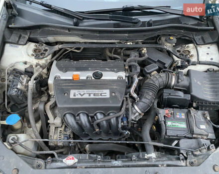 Білий Хонда Аккорд, об'ємом двигуна 2.35 л та пробігом 179 тис. км за 10500 $, фото 33 на Automoto.ua